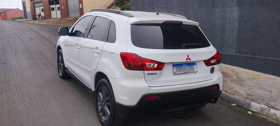 MITSUBISHI-ASX-2010