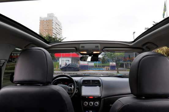 MITSUBISHI-ASX-2014