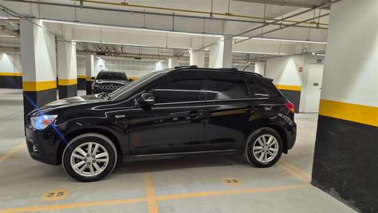 MITSUBISHI-ASX-2012