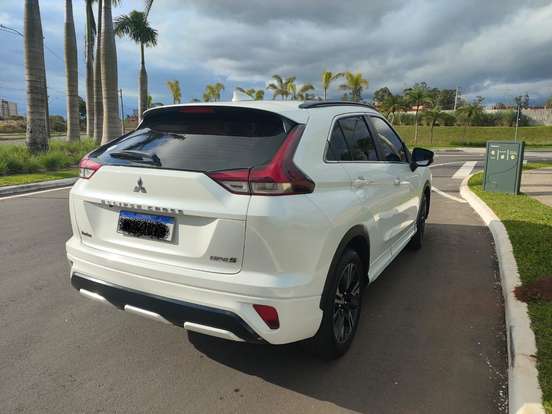 MITSUBISHI-ECLIPSE CROSS-2023