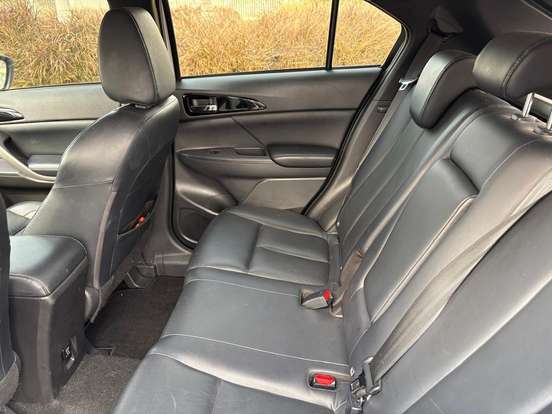 MITSUBISHI-ECLIPSE CROSS-2023