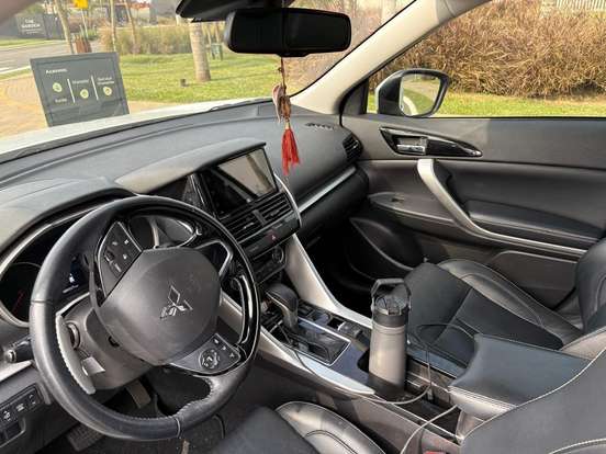 MITSUBISHI-ECLIPSE CROSS-1.5 MIVEC TURBO GASOLINA HPE-S CVT MITSUBISHI-ECLIPSE CROSS-2023
