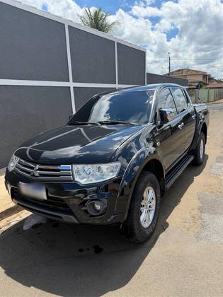 MITSUBISHI L200 TRITON 3.2 HPE 4X4 CD 16V TURBO INTERCOOLER DIESEL 4P AUTOMÁTICO