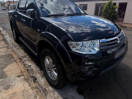MITSUBISHI-L200 TRITON-3.2 HPE 4X4 CD 16V TURBO INTERCOOLER DIESEL 4P AUTOMÁTICO MITSUBISHI-L200 TRITON-2013