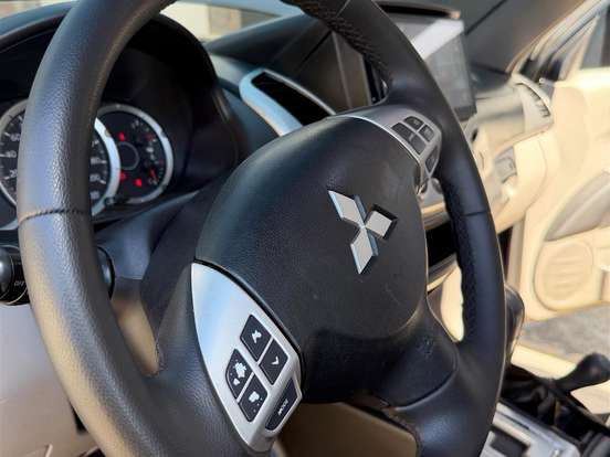 MITSUBISHI-L200 TRITON-3.2 HPE 4X4 CD 16V TURBO INTERCOOLER DIESEL 4P AUTOMÁTICO MITSUBISHI-L200 TRITON-2013