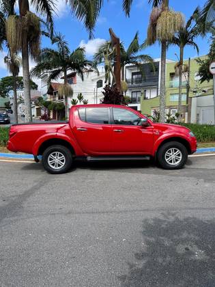 MITSUBISHI L200 TRITON 3.5 HPE 4X4 CD V6 24V FLEX 4P AUTOMÁTICO