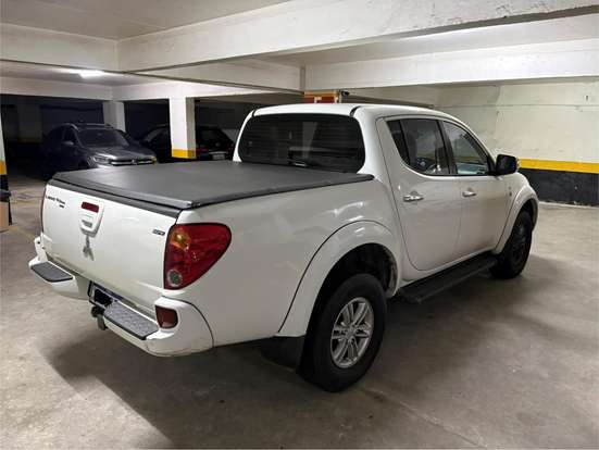 MITSUBISHI-L200 TRITON-2015