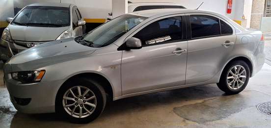 MITSUBISHI-LANCER-2015