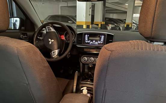 MITSUBISHI-LANCER-2015