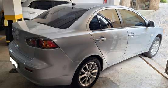 MITSUBISHI-LANCER-2015