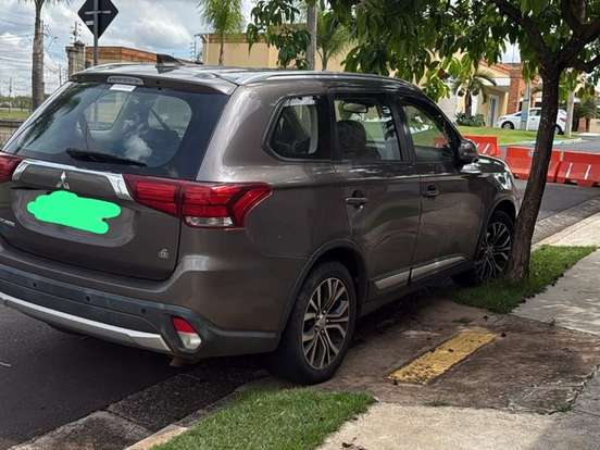 MITSUBISHI-OUTLANDER-2.0 COMFORT 16V GASOLINA 4P AUTOMÁTICO MITSUBISHI-OUTLANDER-2017