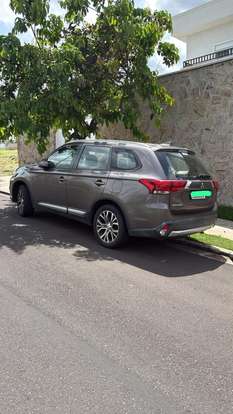 MITSUBISHI-OUTLANDER-2017