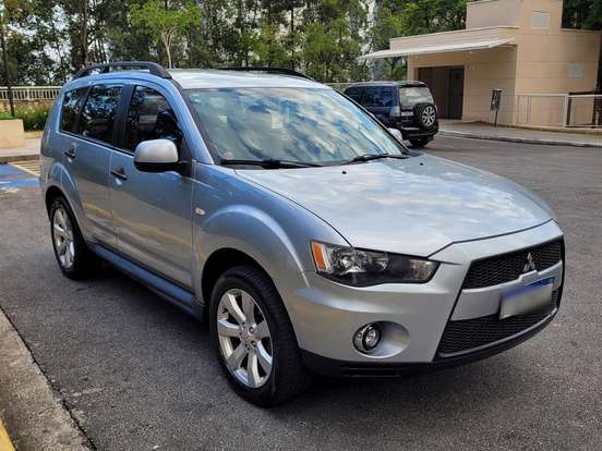 MITSUBISHI-OUTLANDER-2.4 4X4 16V GASOLINA 4P AUTOMÁTICO MITSUBISHI-OUTLANDER-2010