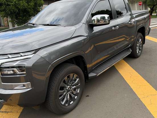 MITSUBISHI-TRITON-2.4 BITURBO DIESEL CD HPE-S 4X4 AUTOMÁTICO MITSUBISHI-TRITON-2025