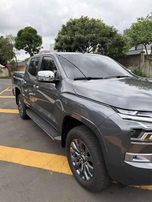 MITSUBISHI-TRITON-2.4 BITURBO DIESEL CD HPE-S 4X4 AUTOMÁTICO MITSUBISHI-TRITON-2025