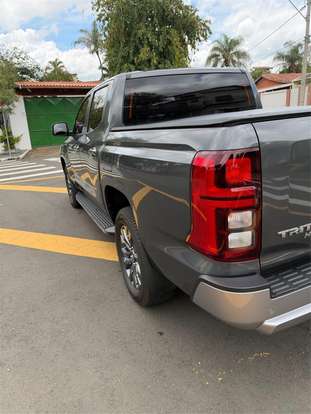 MITSUBISHI-TRITON-2.4 BITURBO DIESEL CD HPE-S 4X4 AUTOMÁTICO MITSUBISHI-TRITON-2025