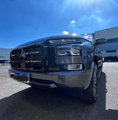 MITSUBISHI-TRITON-2.4 BITURBO DIESEL CD HPE-S 4X4 AUTOMÁTICO MITSUBISHI-TRITON-2025