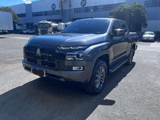 MITSUBISHI-TRITON-2.4 BITURBO DIESEL CD HPE-S 4X4 AUTOMÁTICO MITSUBISHI-TRITON-2025