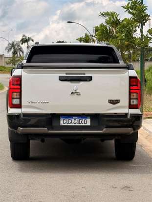 MITSUBISHI-TRITON-2025