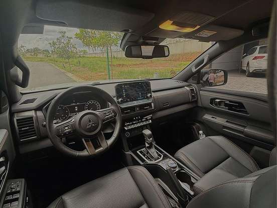 MITSUBISHI-TRITON-2.4 BITURBO DIESEL CD KATANA 4X4 AUTOMÁTICO MITSUBISHI-TRITON-2025