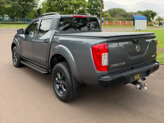 NISSAN-FRONTIER-2021