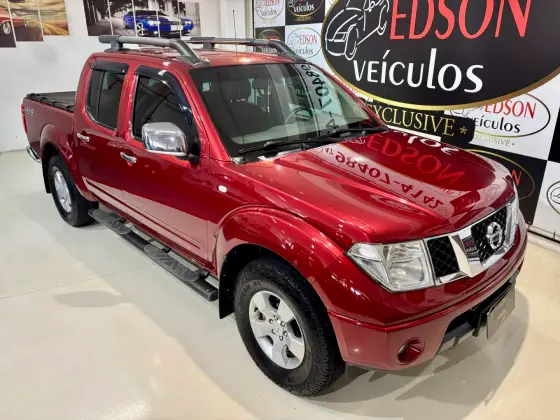 NISSAN FRONTIER 2.5 LE 4X4 CD TURBO ELETRONIC DIESEL 4P AUTOMÁTICO