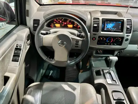 NISSAN-FRONTIER-2010