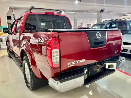 NISSAN-FRONTIER-2010