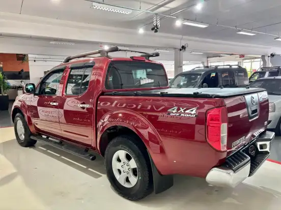 NISSAN-FRONTIER-2010
