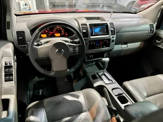 NISSAN-FRONTIER-2010