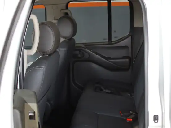 NISSAN-FRONTIER-2.5 LE 4X4 CD TURBO ELETRONIC DIESEL 4P AUTOMÁTICO NISSAN-FRONTIER-2011