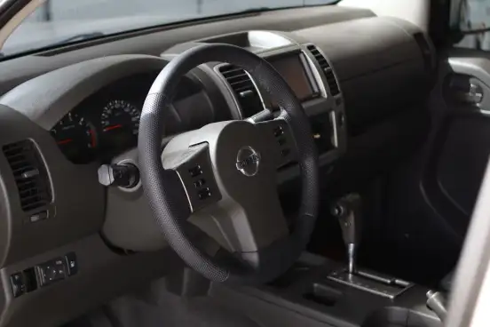 NISSAN-FRONTIER-2011