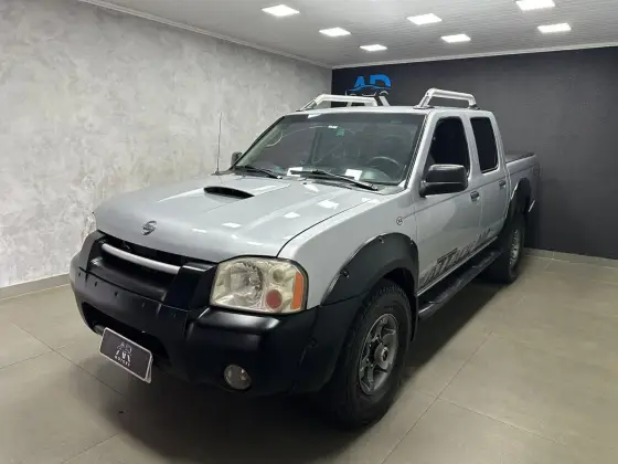 NISSAN FRONTIER 2.8 XE ATTACK 4X4 CD TURBO ELETRONIC DIESEL 4P MANUAL