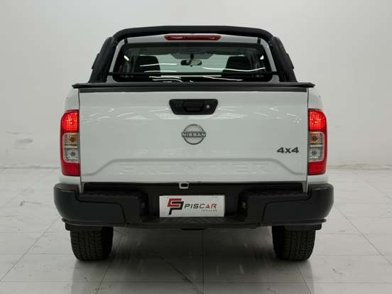 NISSAN-FRONTIER-2024