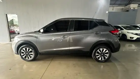 NISSAN-KICKS-2020