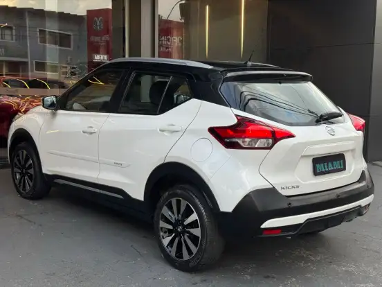 NISSAN-KICKS-2016