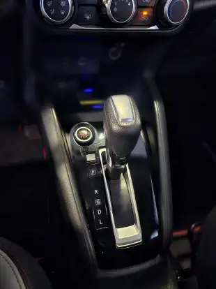 NISSAN-KICKS-2023