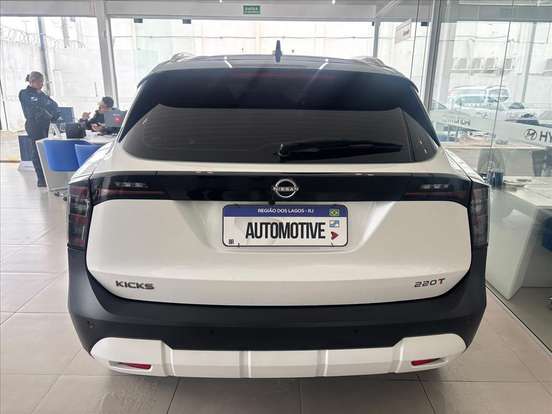 NISSAN-KICKS-2025