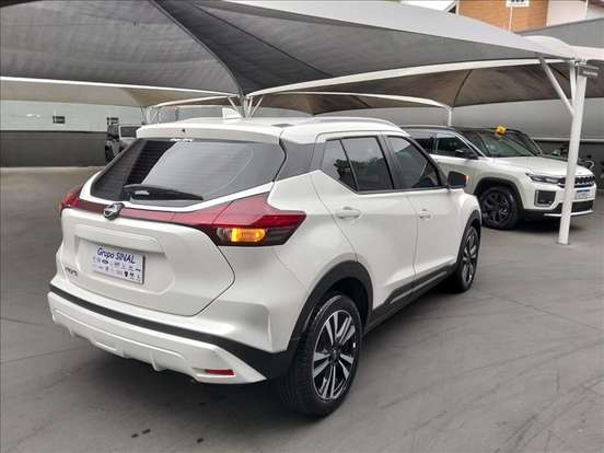 NISSAN-KICKS-2022