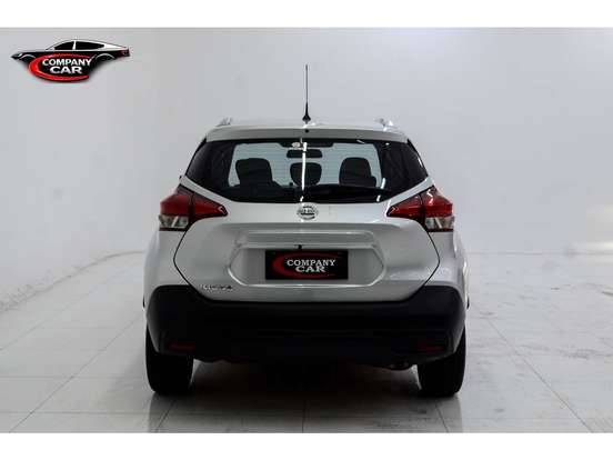 NISSAN-KICKS-2020