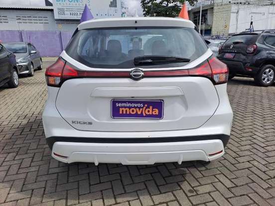 NISSAN-KICKS-2023