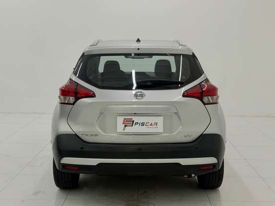 NISSAN-KICKS-2020
