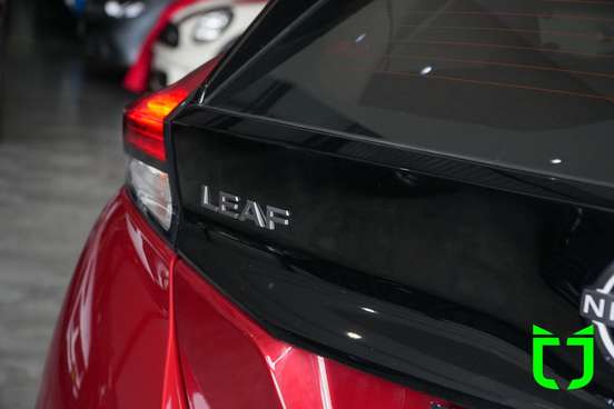 NISSAN-LEAF-2022