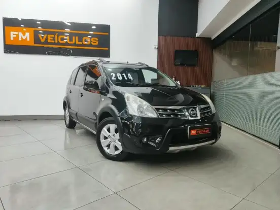 NISSAN-LIVINA-2014