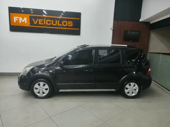 NISSAN-LIVINA-1.8 SL X-GEAR 16V FLEX 4P AUTOMÁTICO NISSAN-LIVINA-2014