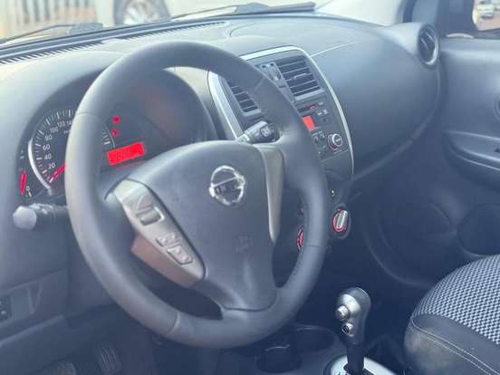 NISSAN-MARCH-1.6 SV 16V FLEX 4P XTRONIC NISSAN-MARCH-2017