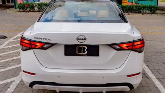 NISSAN-SENTRA-2024