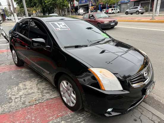 NISSAN-SENTRA-2011