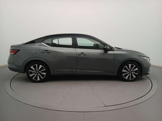 NISSAN-SENTRA-2023