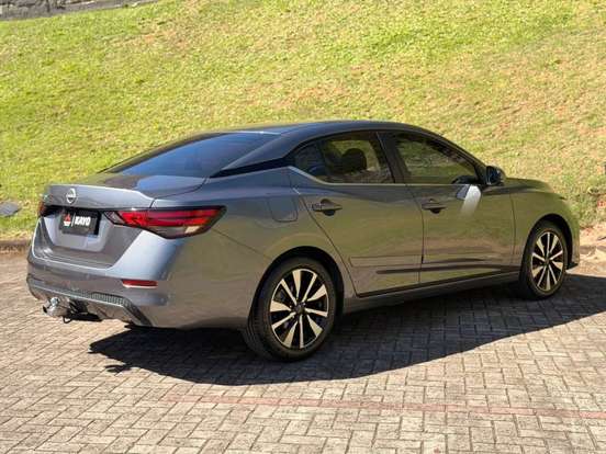 NISSAN-SENTRA-2024